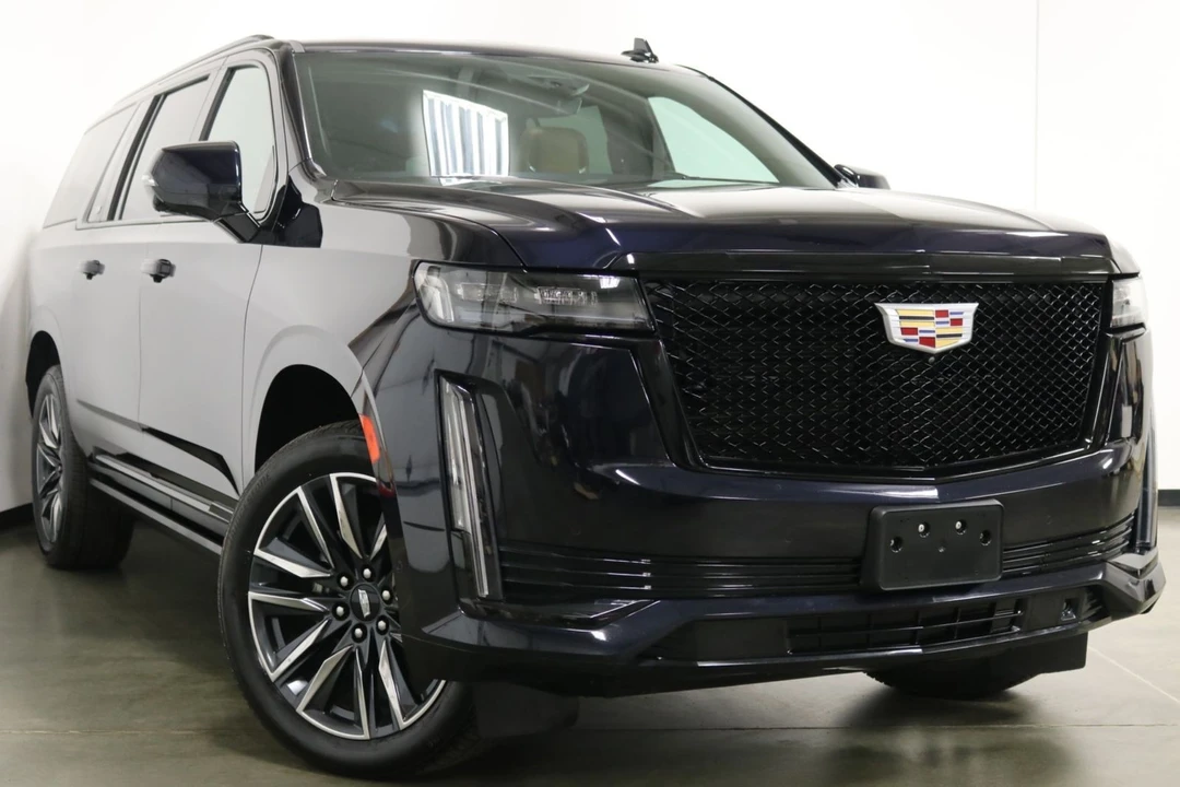 2023 Cadillac Escalade 5th Gen - Image 2 of 12