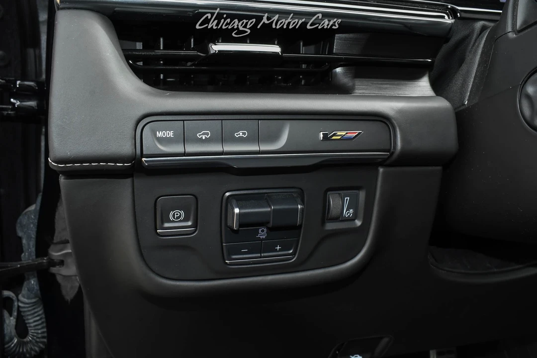 2023 Cadillac Escalade 5th Gen - Image 10 of 21
