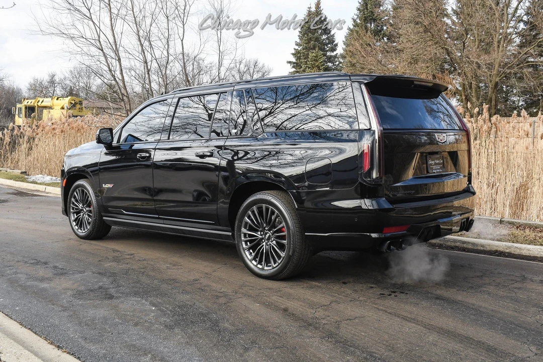 2023 Cadillac Escalade 5th Gen - Image 3 of 21