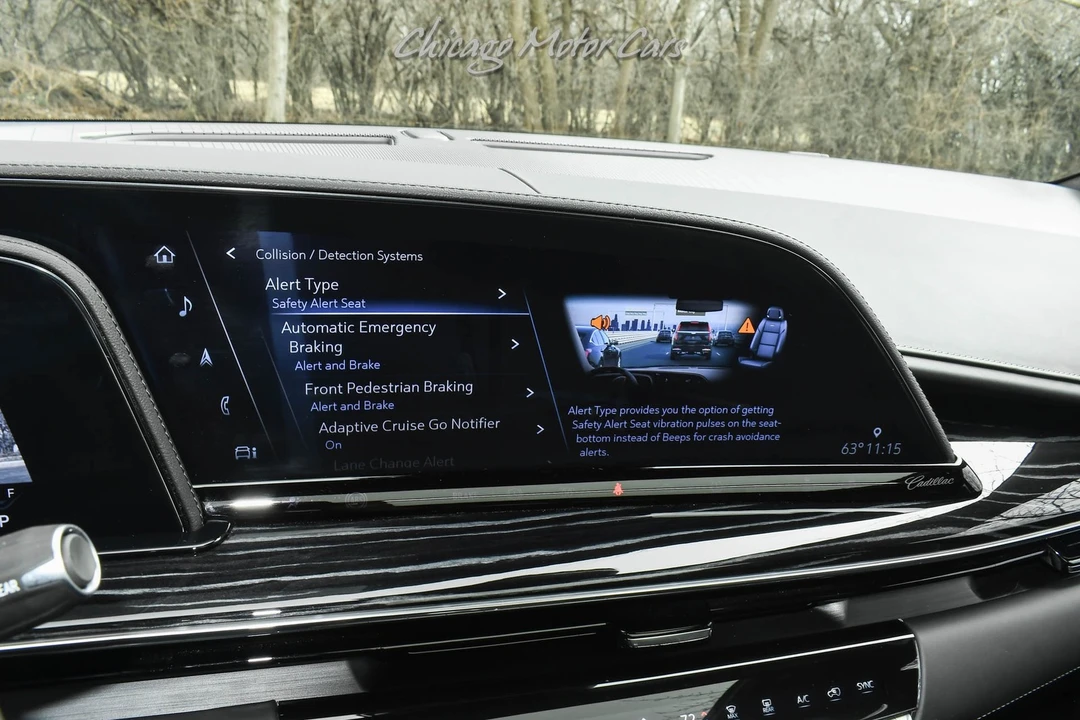 2023 Cadillac Escalade 5th Gen - Image 17 of 21