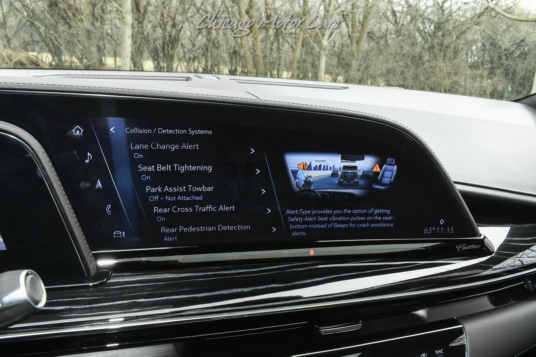2023 Cadillac Escalade 5th Gen - Image 18 of 21
