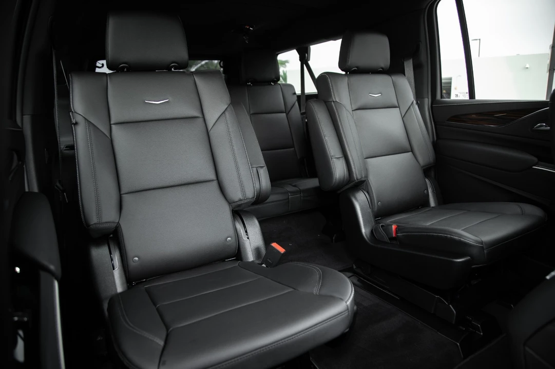 2023 Cadillac Escalade 5th Gen - Image 6 of 12