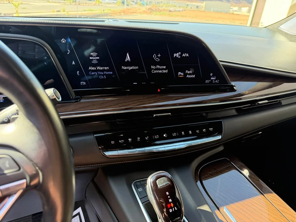 2023 Cadillac Escalade 5th Gen - Image 15 of 16