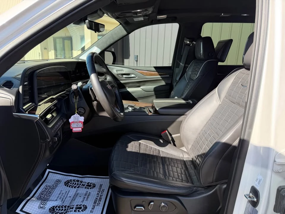 2023 Cadillac Escalade 5th Gen - Image 6 of 16