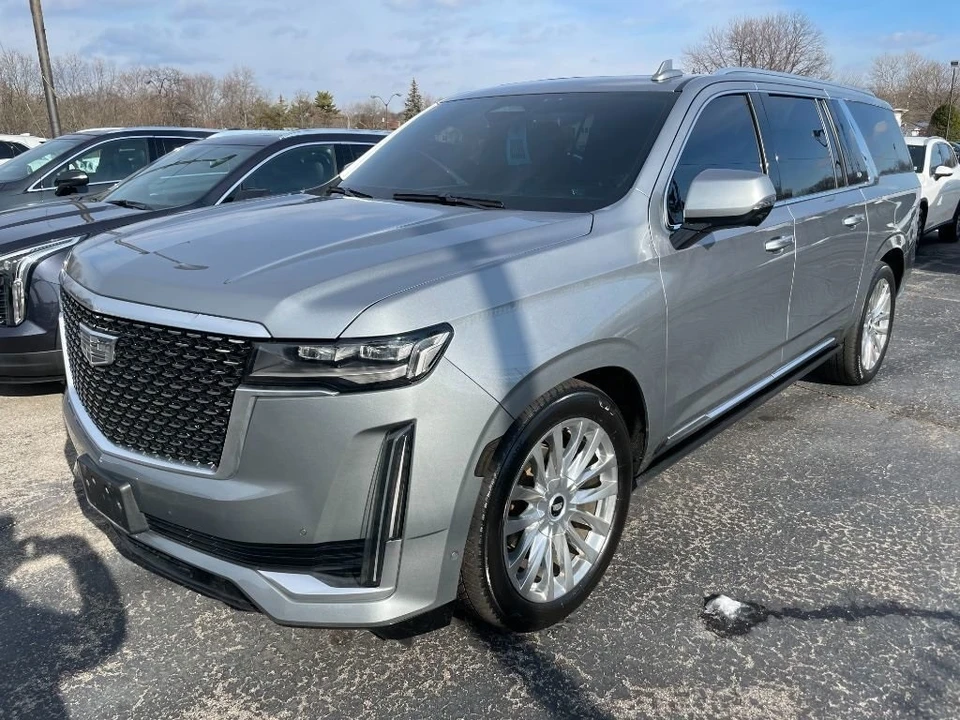 2023 Cadillac Escalade 5th Gen - Image 3 of 12