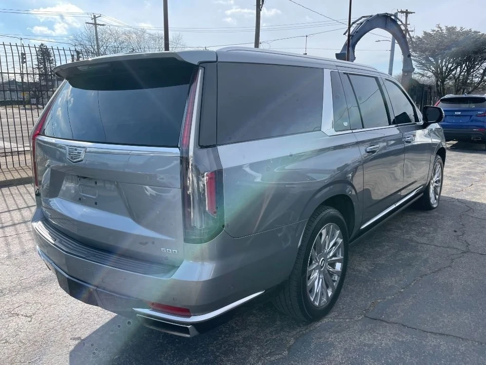 2023 Cadillac Escalade 5th Gen - Image 6 of 12