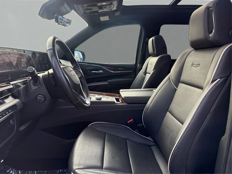 2023 Cadillac Escalade 5th Gen - Image 9 of 12