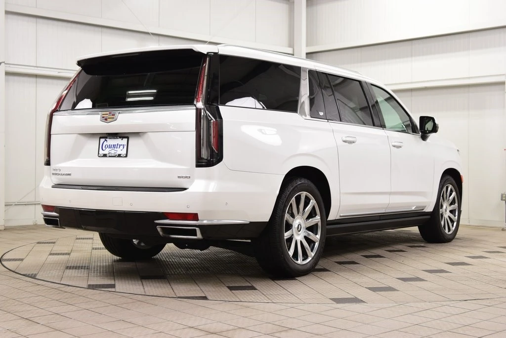 2023 Cadillac Escalade 5th Gen - Image 8 of 12