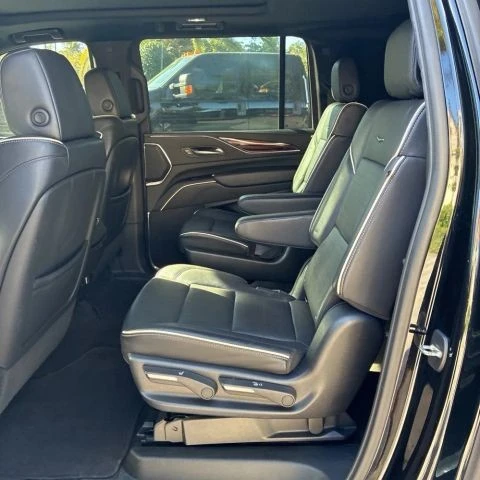 2023 Cadillac Escalade 5th Gen - Image 10 of 11