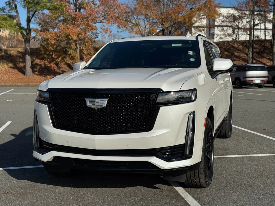2023 Cadillac Escalade 5th Gen - Image 3 of 12