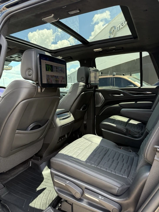 2023 Cadillac Escalade 5th Gen - Image 8 of 20