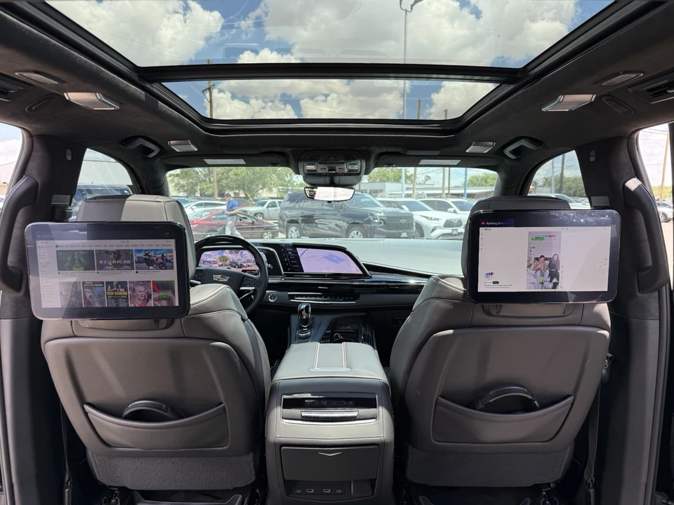 2023 Cadillac Escalade 5th Gen - Image 10 of 20