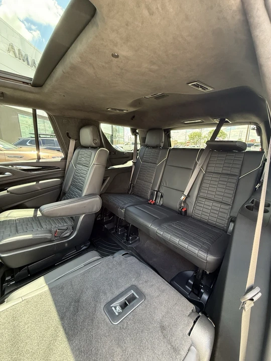2023 Cadillac Escalade 5th Gen - Image 9 of 20