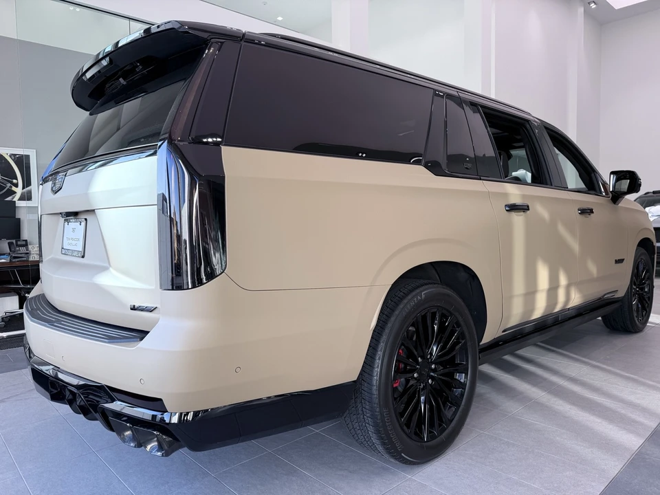 2023 Cadillac Escalade 5th Gen - Image 7 of 21