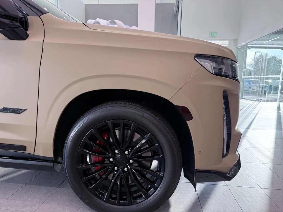2023 Cadillac Escalade 5th Gen - Image 4 of 21