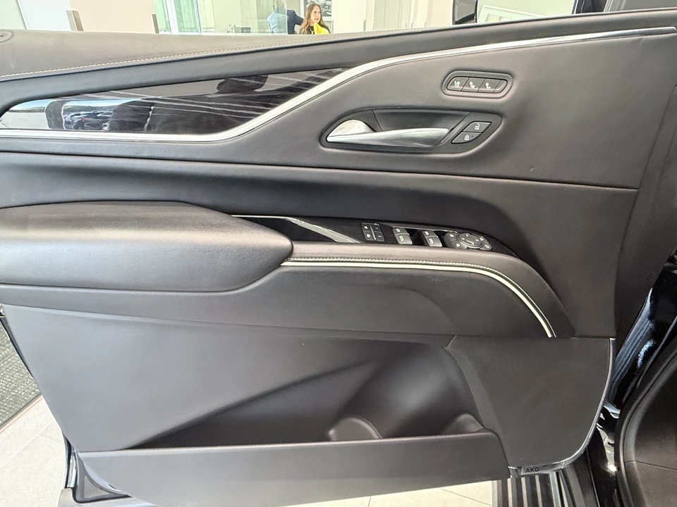 2023 Cadillac Escalade 5th Gen - Image 12 of 21