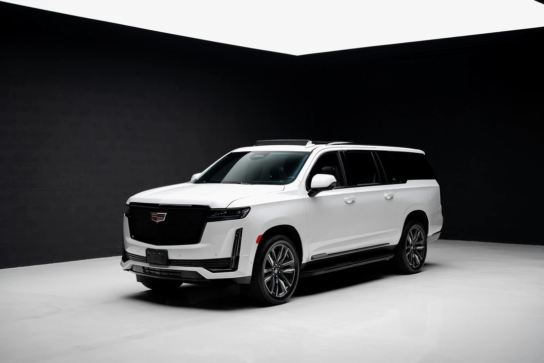 2023 Cadillac Escalade 5th Gen - Image 4 of 12
