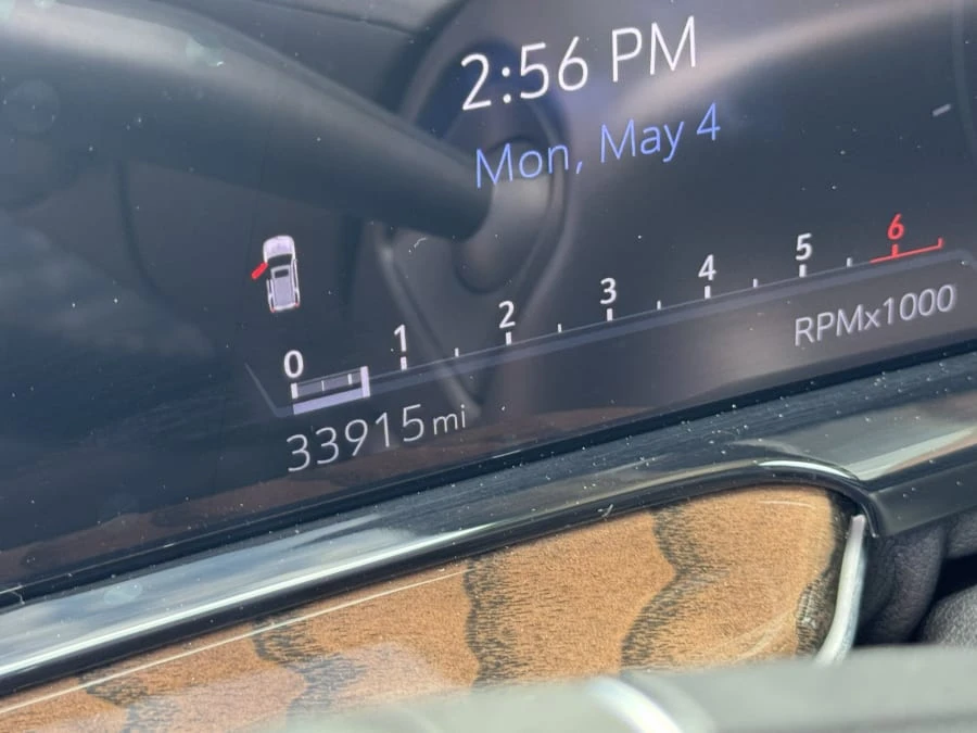 2023 Cadillac Escalade 5th Gen - Image 8 of 17