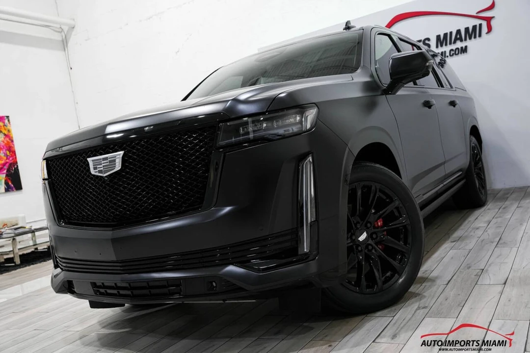 2023 Cadillac Escalade 5th Gen - Image 2 of 12