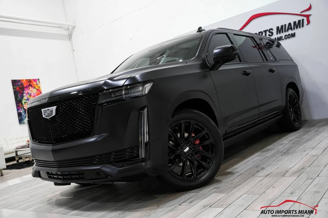 2023 Cadillac Escalade 5th Gen - Image 3 of 12