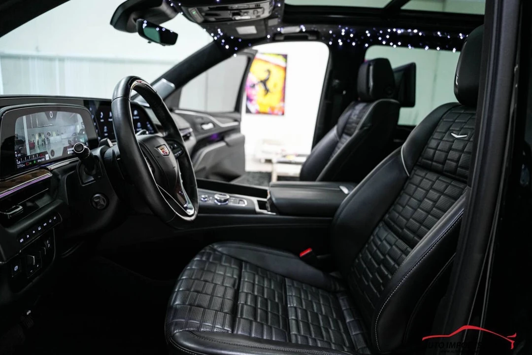 2023 Cadillac Escalade 5th Gen - Image 9 of 12