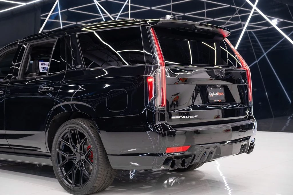 2023 Cadillac Escalade-V 5th Gen - Image 9 of 21
