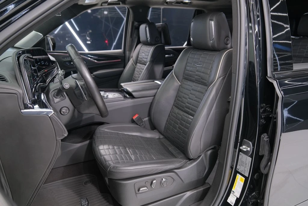 2023 Cadillac Escalade-V 5th Gen - Image 11 of 21
