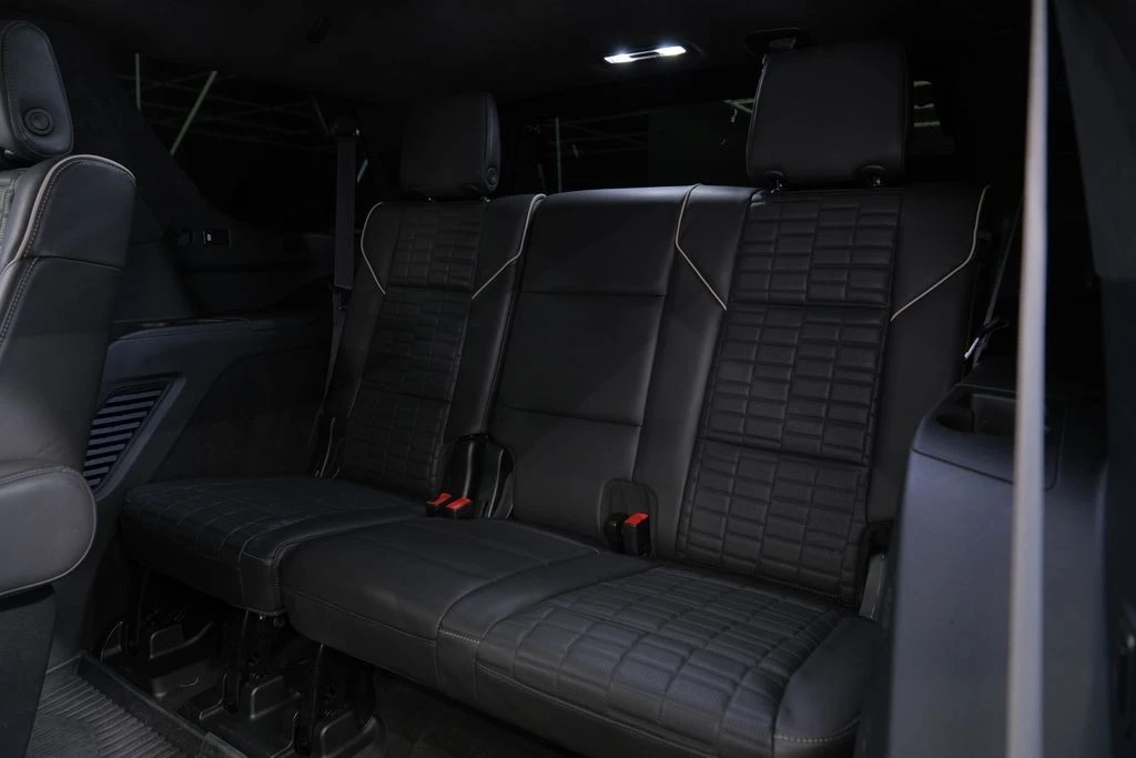 2023 Cadillac Escalade-V 5th Gen - Image 20 of 21