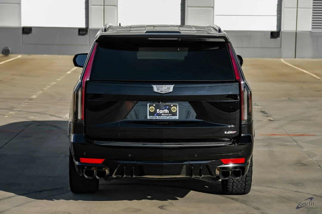 2023 Cadillac Escalade-V 5th Gen - Image 11 of 12