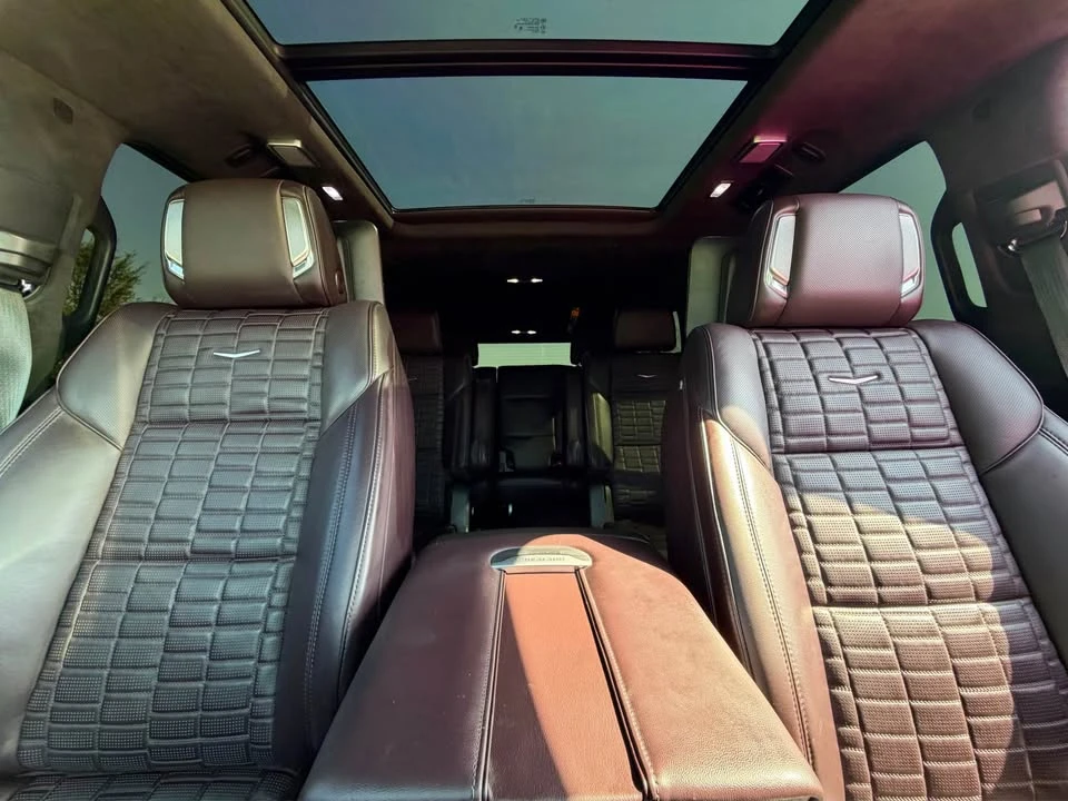 2023 Cadillac Escalade-V 5th Gen - Image 18 of 20