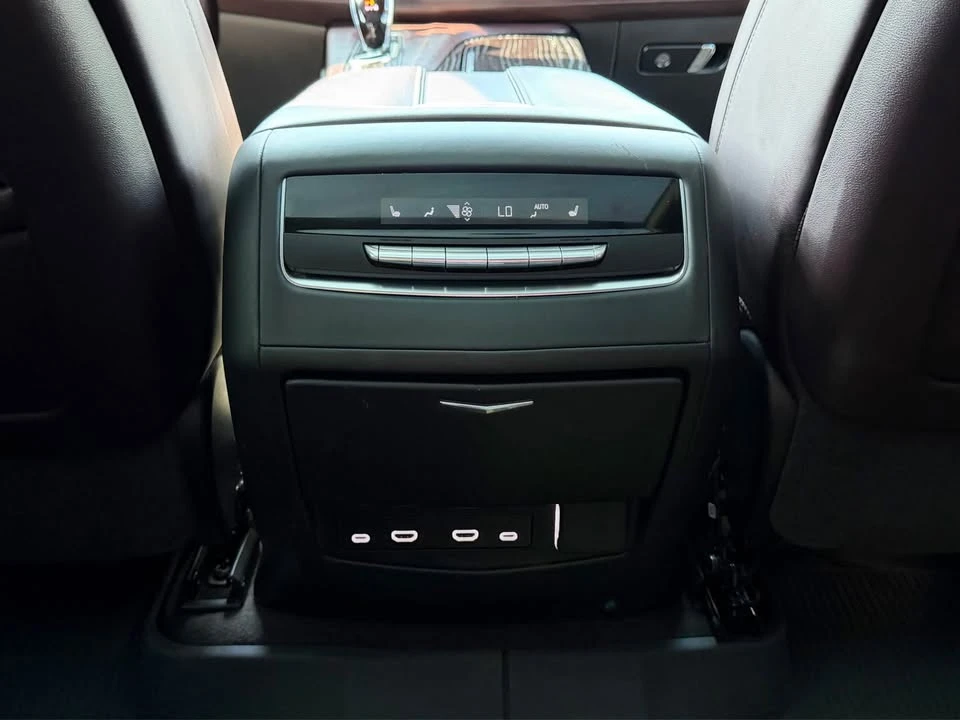 2023 Cadillac Escalade-V 5th Gen - Image 13 of 20