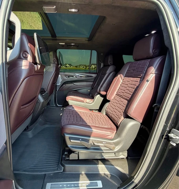 2023 Cadillac Escalade-V 5th Gen - Image 9 of 20