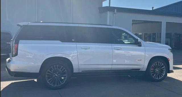 2023 Cadillac Escalade-V 5th Gen - Image 4 of 8