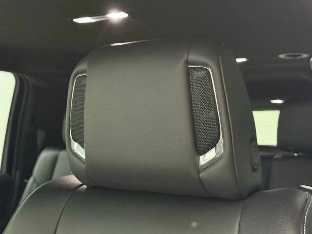 2023 Cadillac Escalade 5th Gen - Image 18 of 21