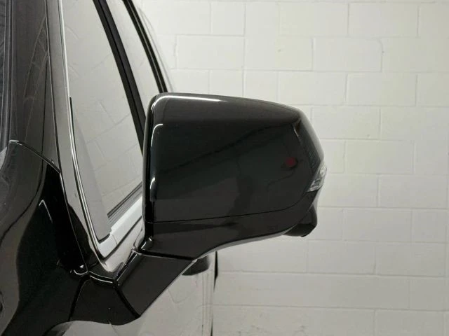 2023 Cadillac Escalade 5th Gen - Image 14 of 21