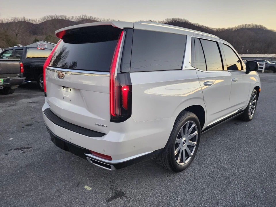 2023 Cadillac Escalade 5th Gen - Image 20 of 21