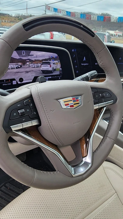2023 Cadillac Escalade 5th Gen - Image 11 of 21