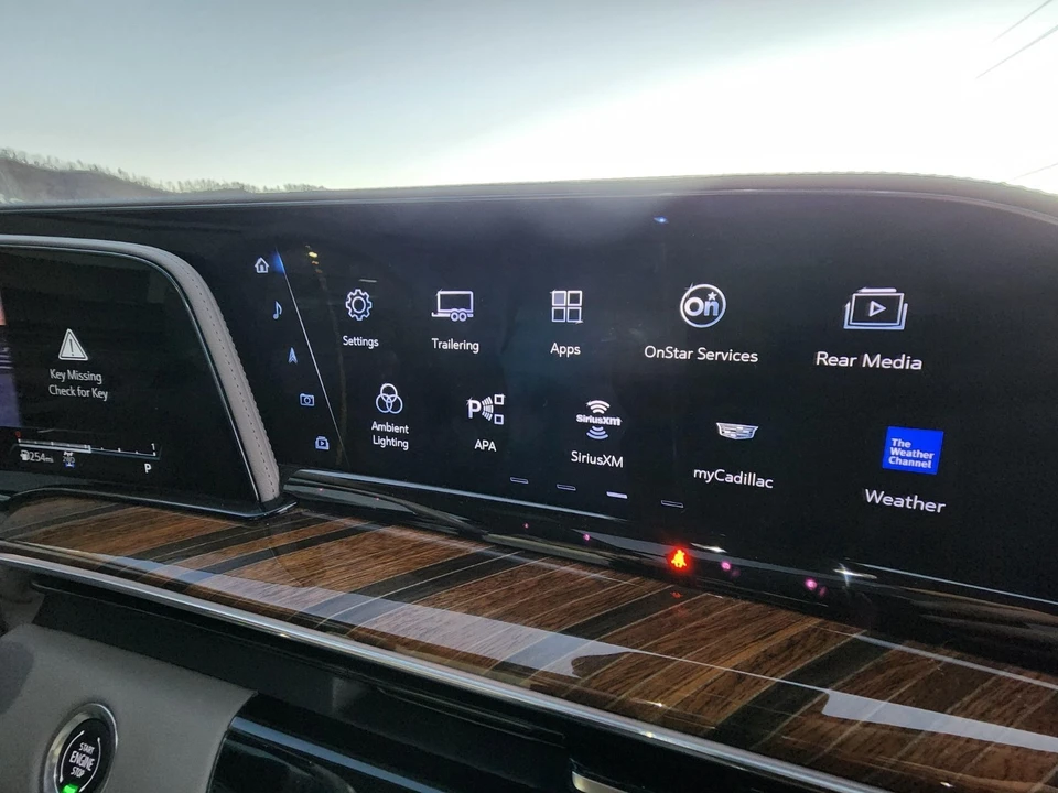 2023 Cadillac Escalade 5th Gen - Image 2 of 21