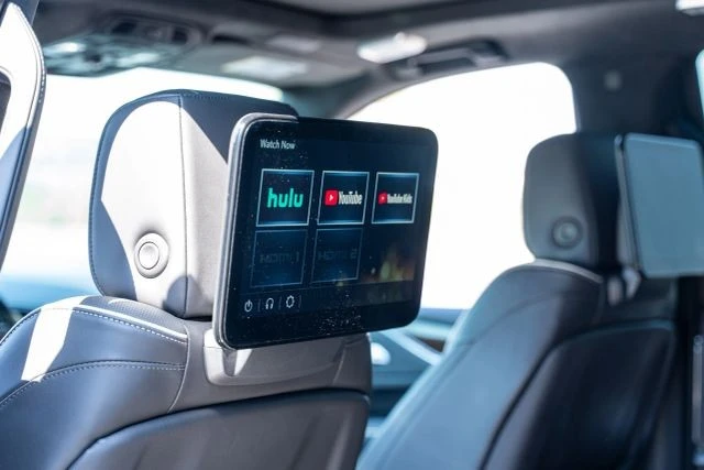 2023 Cadillac Escalade 5th Gen - Image 14 of 21