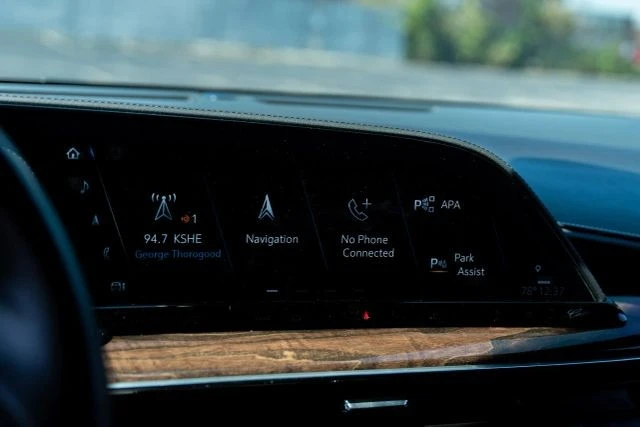 2023 Cadillac Escalade 5th Gen - Image 18 of 21