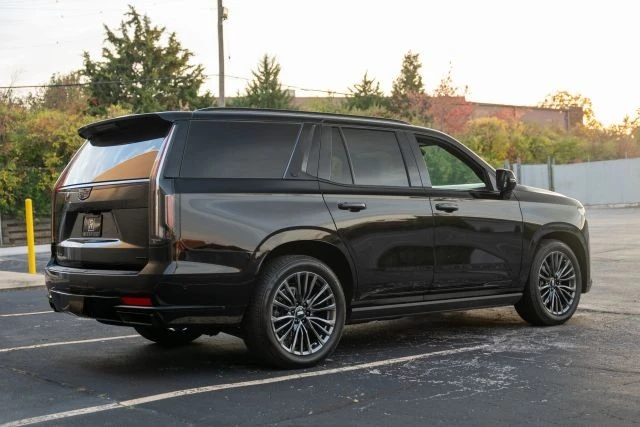 2023 Cadillac Escalade 5th Gen - Image 4 of 21