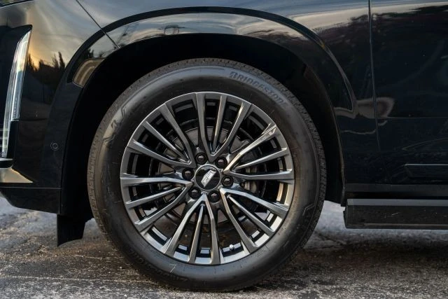 2023 Cadillac Escalade 5th Gen - Image 5 of 21