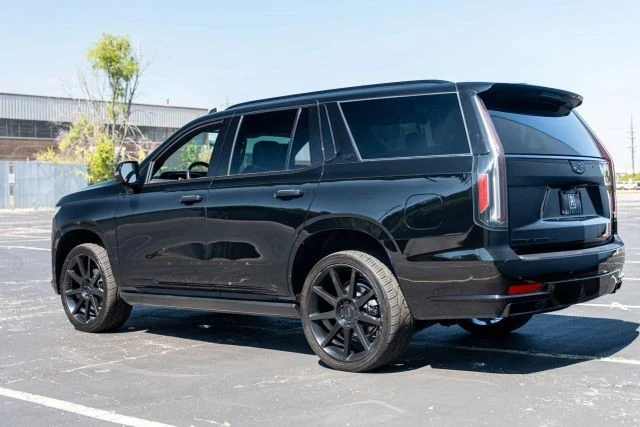 2023 Cadillac Escalade 5th Gen - Image 12 of 21