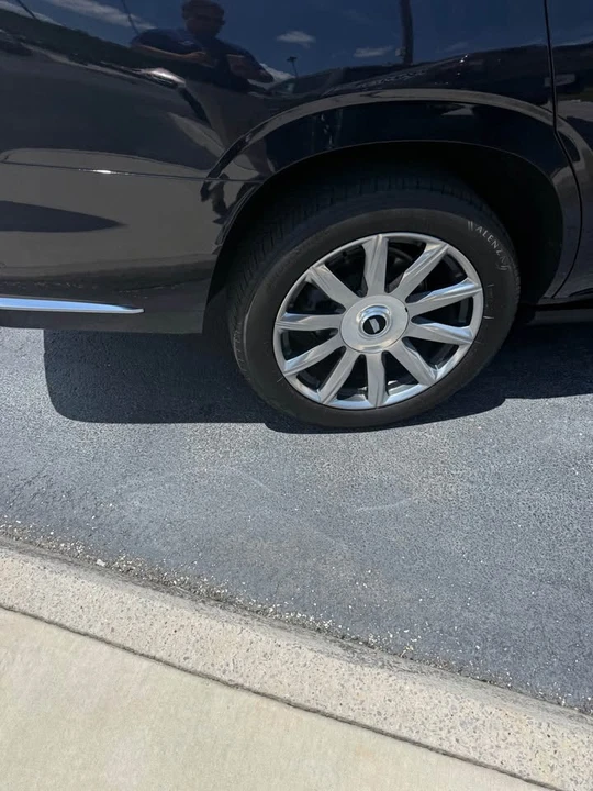 2023 Cadillac Escalade 5th Gen - Image 2 of 10