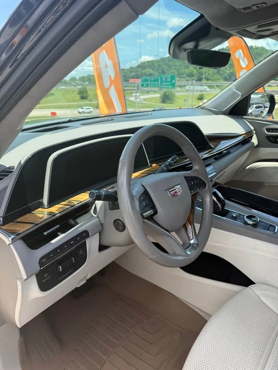 2023 Cadillac Escalade 5th Gen - Image 10 of 10