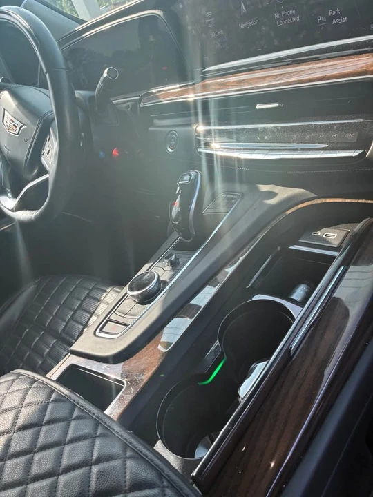 2023 Cadillac Escalade 5th Gen - Image 7 of 7