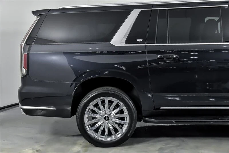 2023 Cadillac Escalade 5th Gen - Image 12 of 21