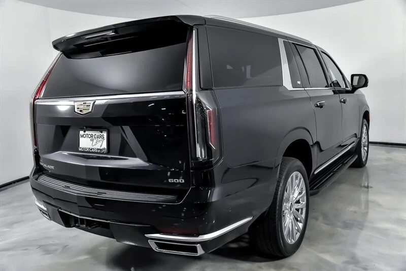 2023 Cadillac Escalade 5th Gen - Image 11 of 21