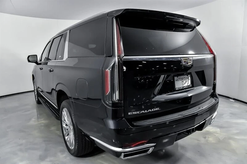 2023 Cadillac Escalade 5th Gen - Image 9 of 21