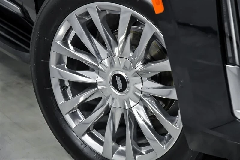 2023 Cadillac Escalade 5th Gen - Image 3 of 21